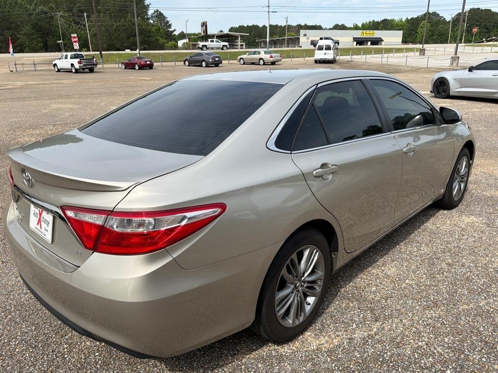 Toyota Camry SE 2017
