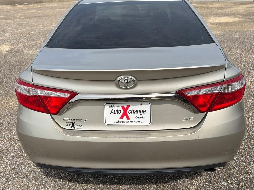 Toyota Camry SE 2017