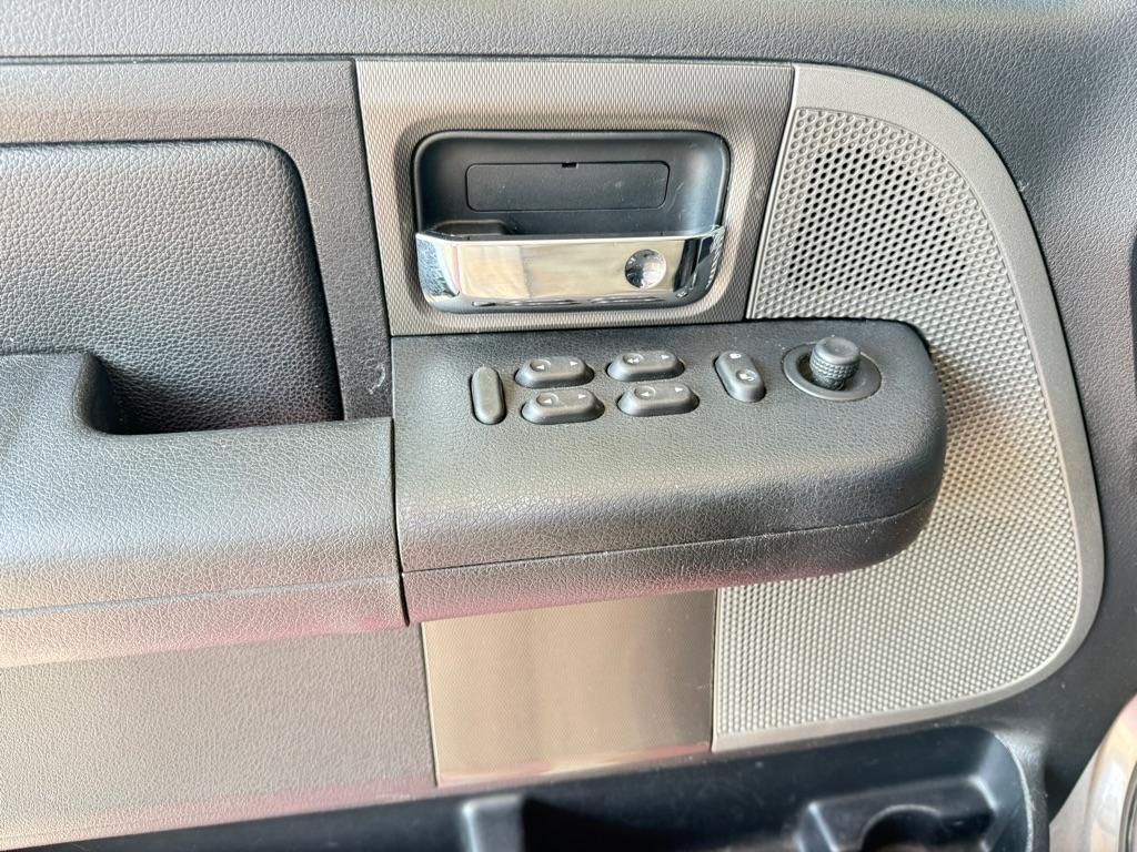 Ford F-150 Lariat SuperCrew 2WD 2008
