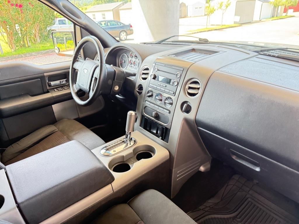 Ford F-150 Lariat SuperCrew 2WD 2008