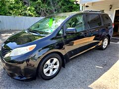 2014 Toyota Sienna 