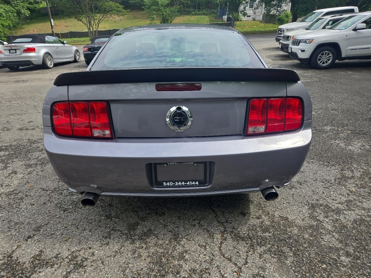 Ford Mustang 2dr Cpe GT Deluxe 2006