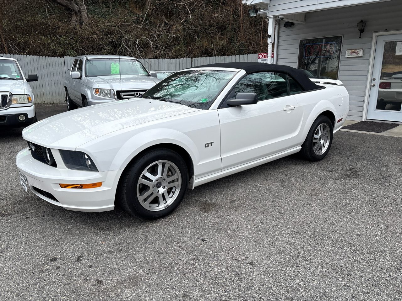 2005 Ford Mustang 2dr Conv GT Deluxe