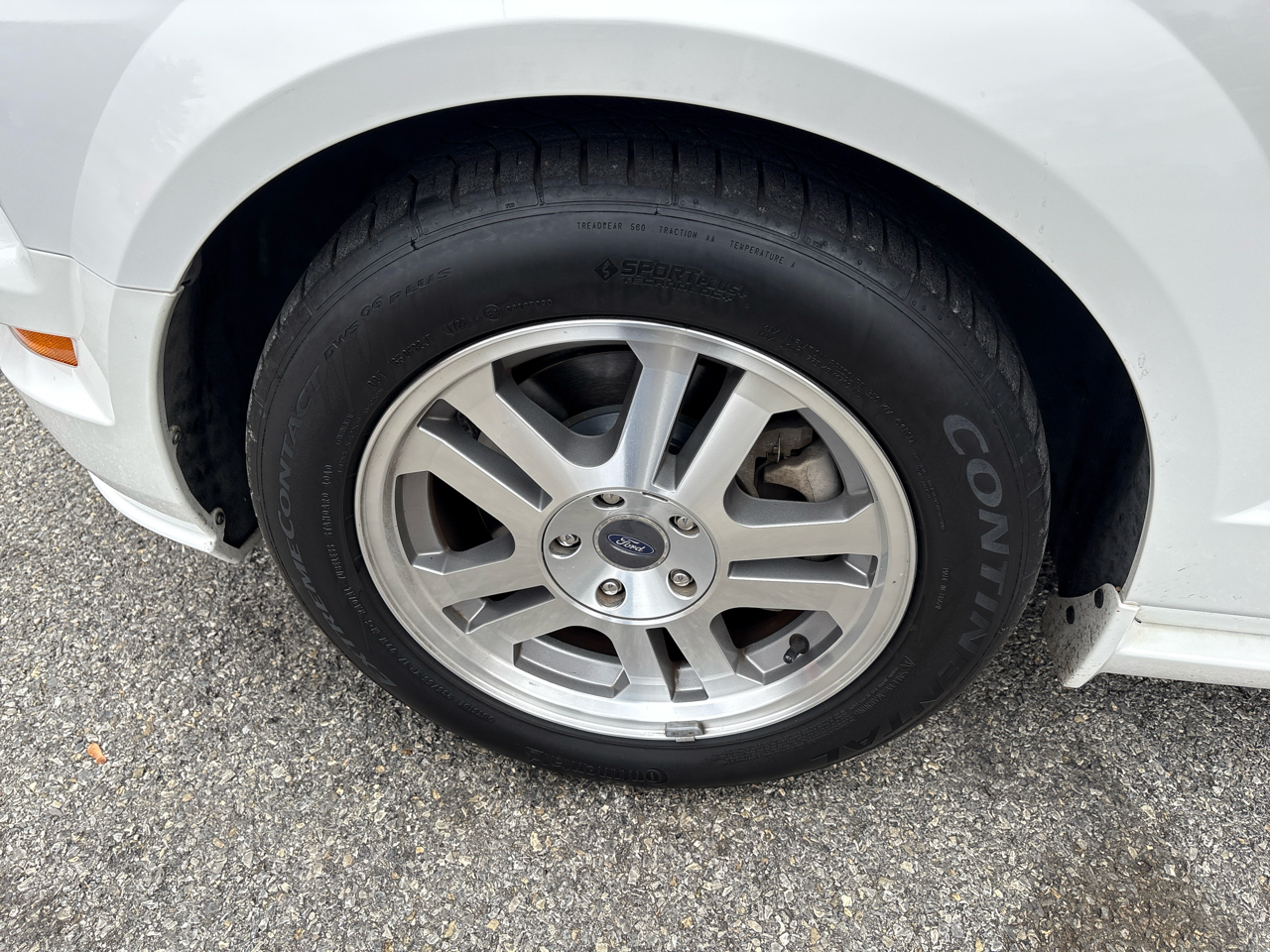 Ford Mustang 2dr Conv GT Deluxe 2005