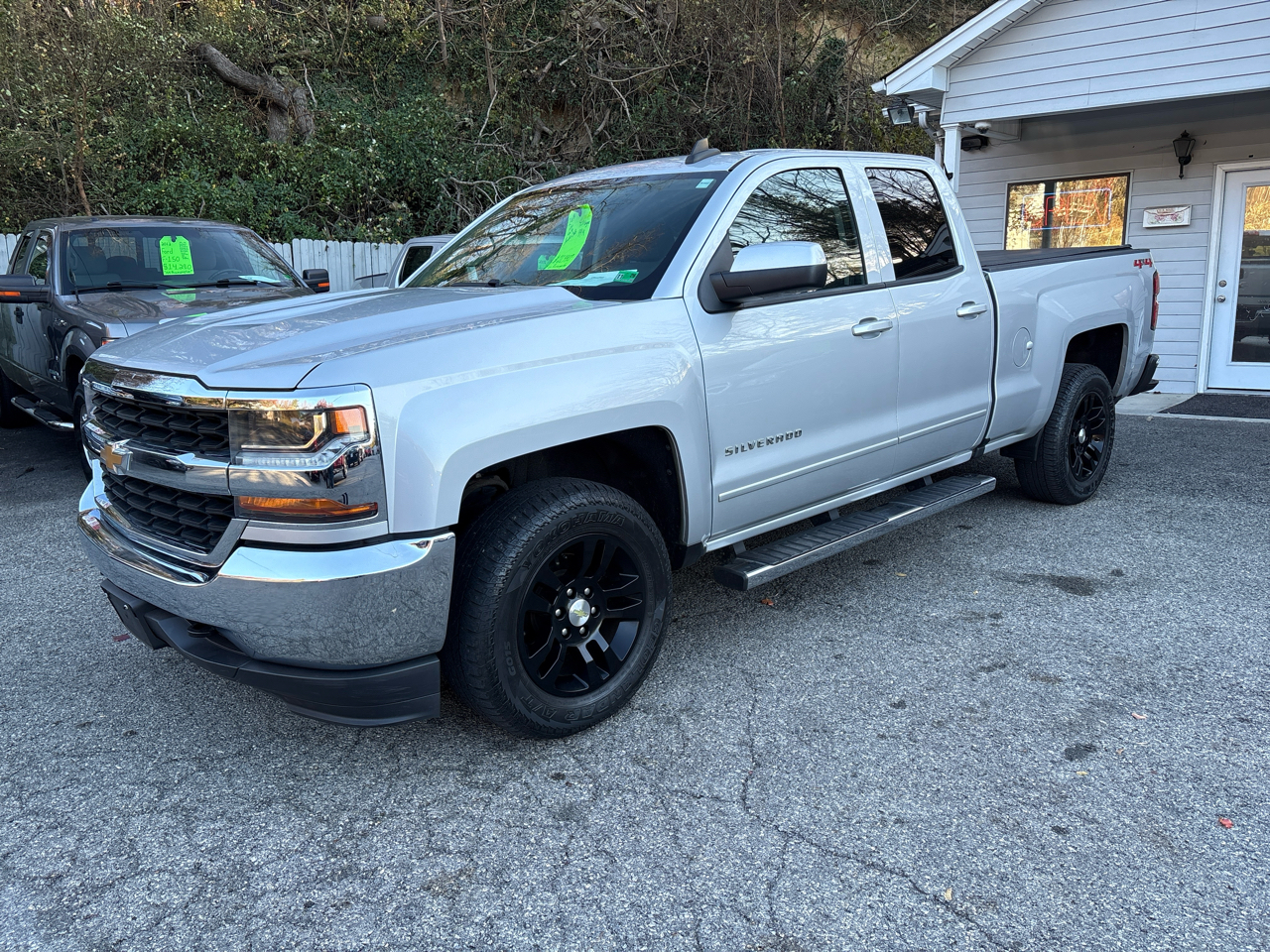 2018 Chevrolet Silverado 1500 4WD Double Cab 143.5" LT w/1LT