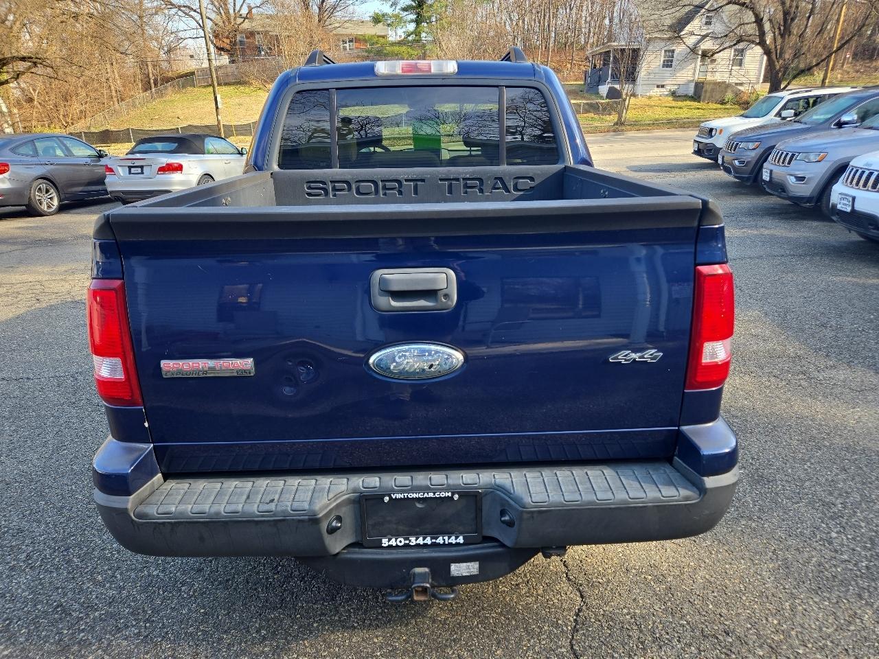 Ford Explorer Sport Trac 4WD 4dr V6 XLT 2008