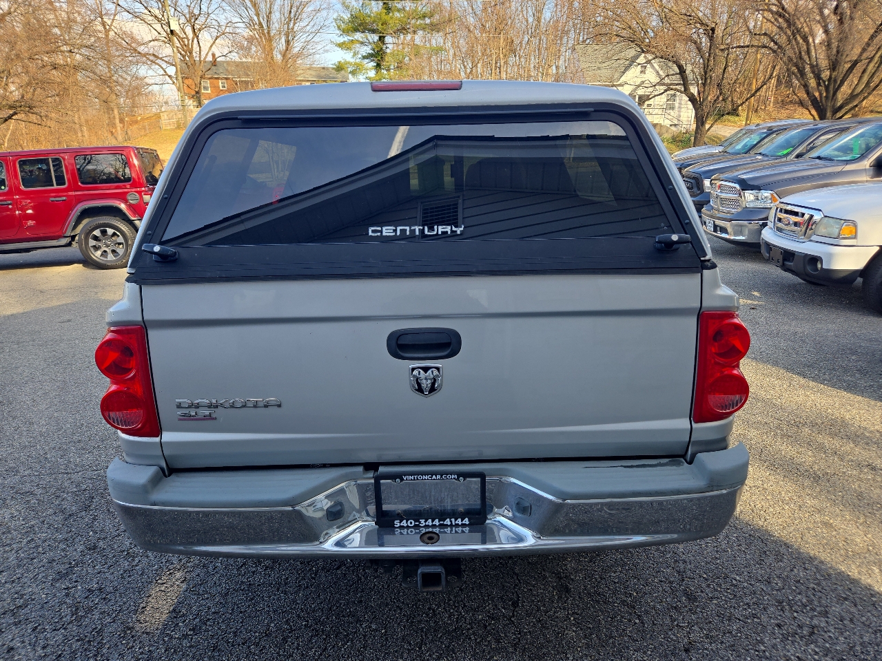 Dodge Dakota 4dr Quad Cab 131" WB SLT 2005