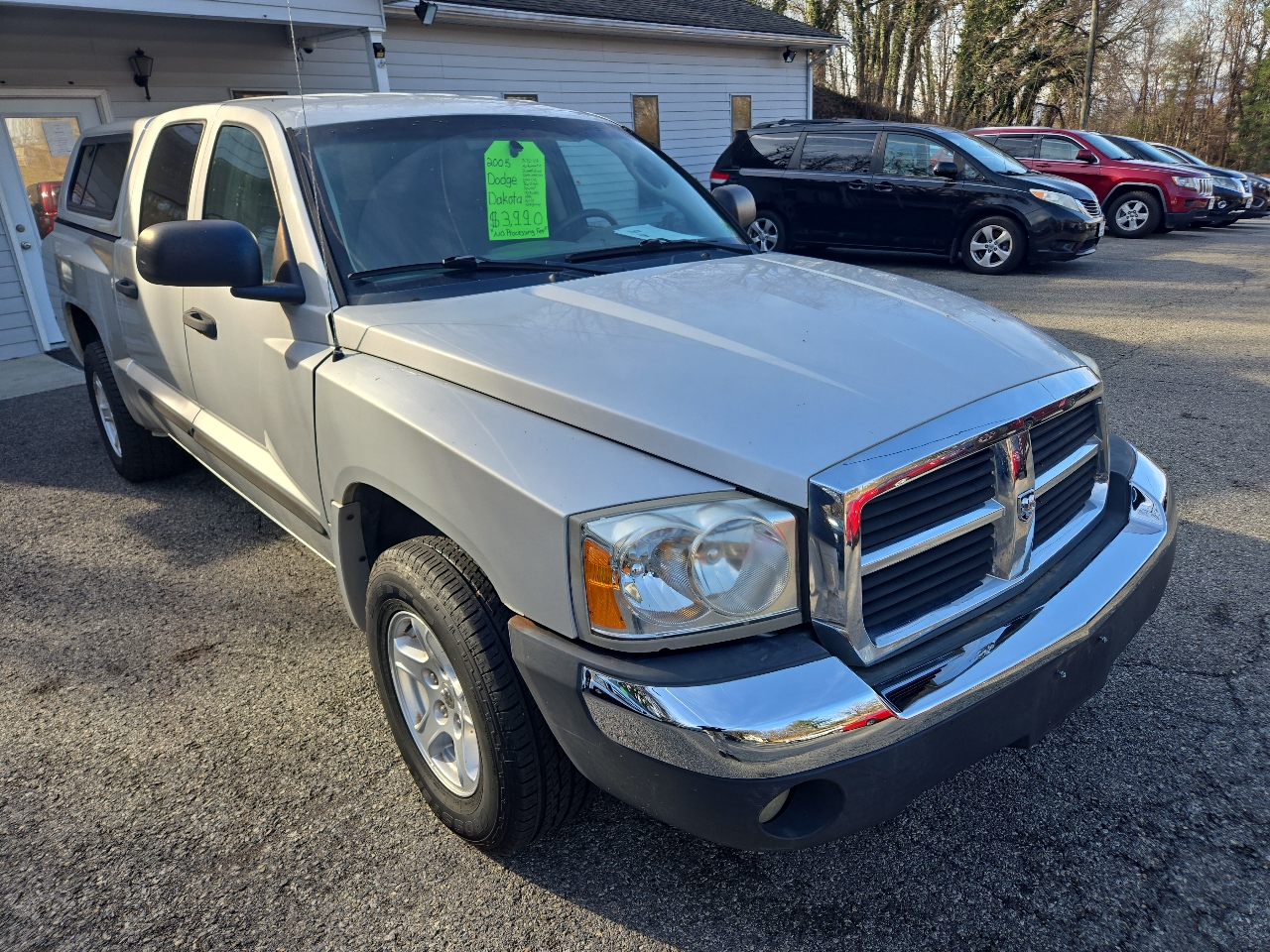 Dodge Dakota 4dr Quad Cab 131" WB SLT 2005