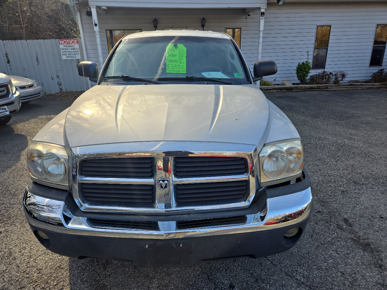 Dodge Dakota 4dr Quad Cab 131" WB SLT 2005