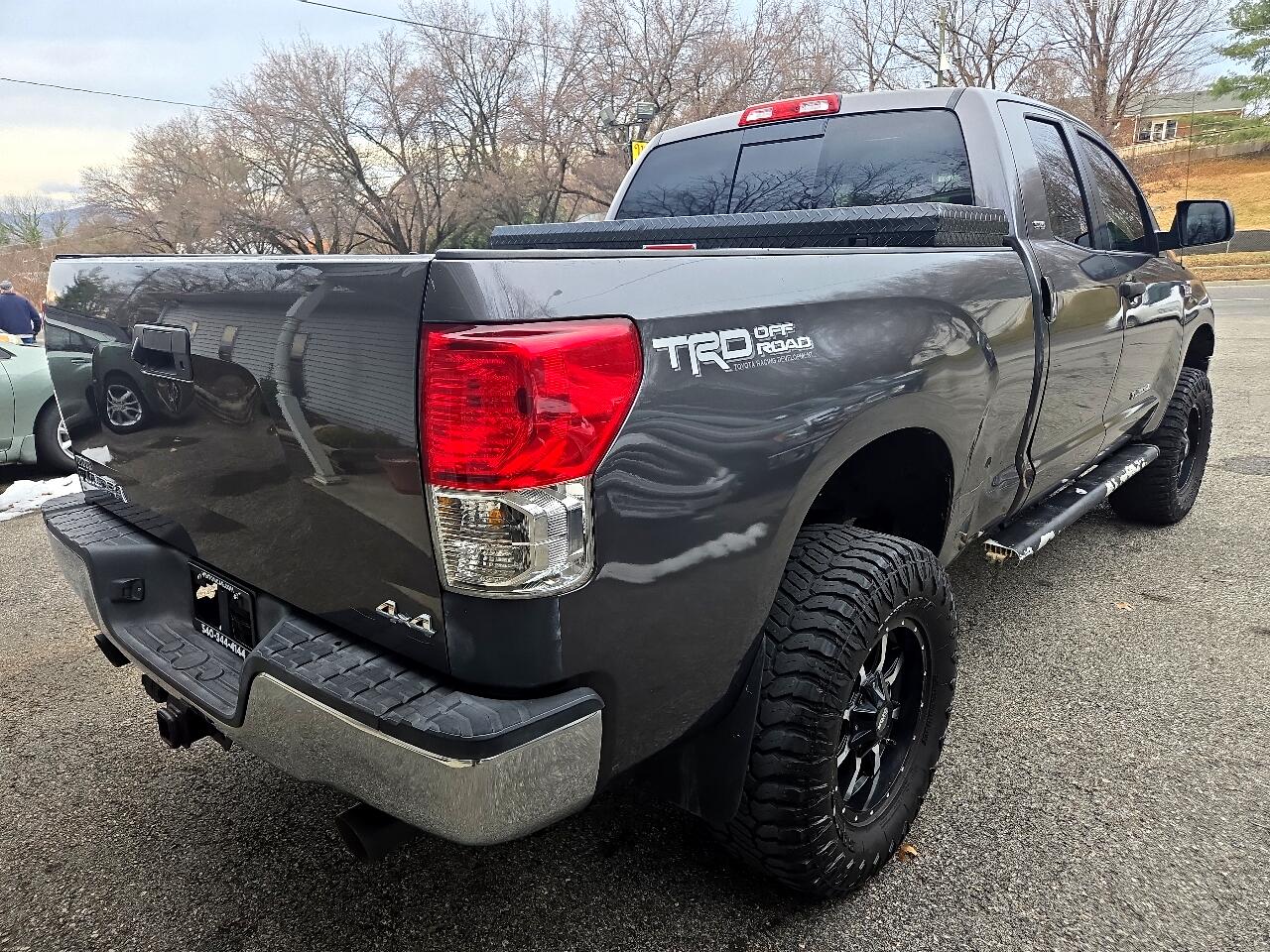 Toyota Tundra 4WD Truck Double Cab 5.7L V8 6-Spd AT (Natl) 2012