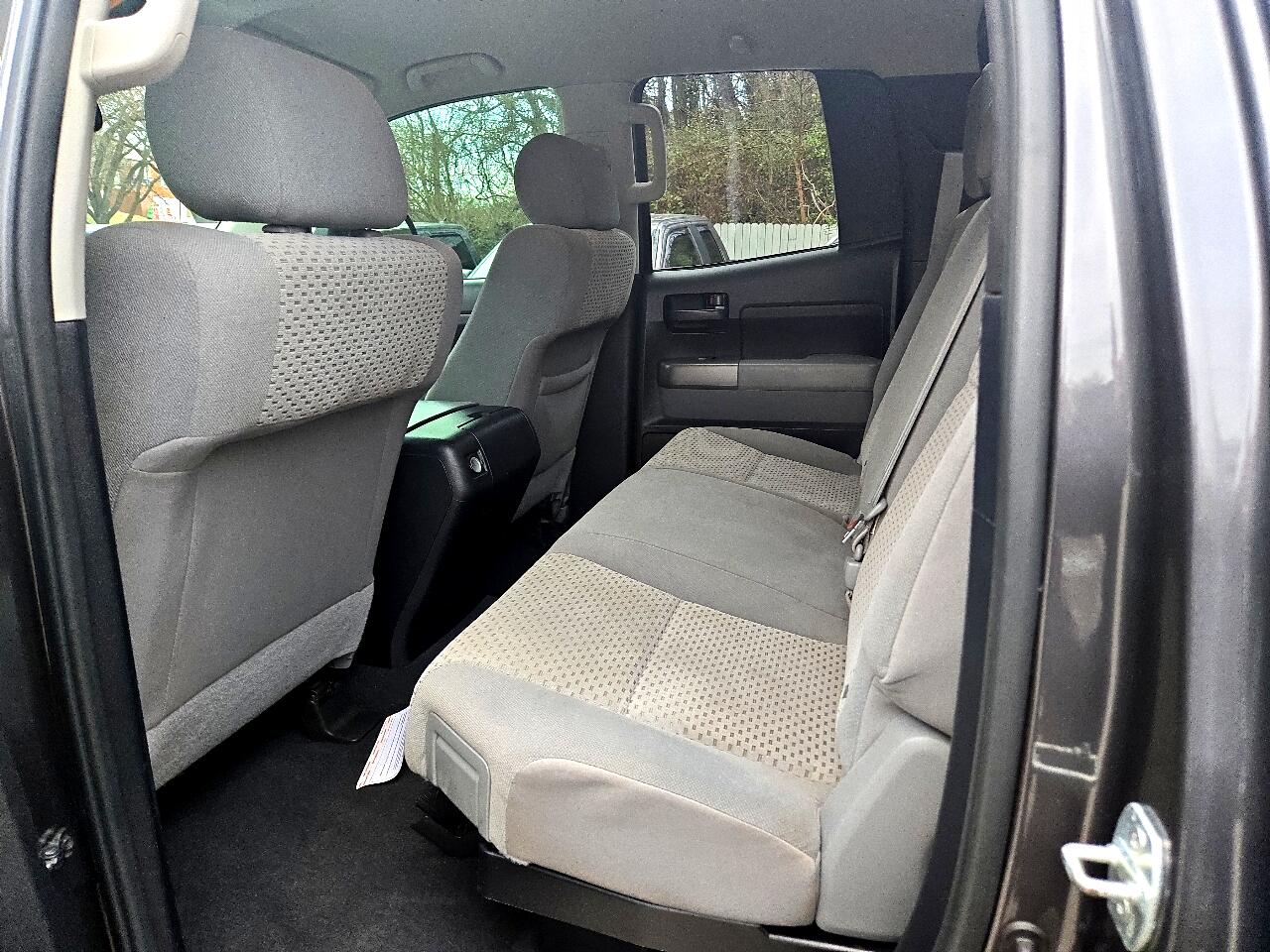 Toyota Tundra 4WD Truck Double Cab 5.7L V8 6-Spd AT (Natl) 2012