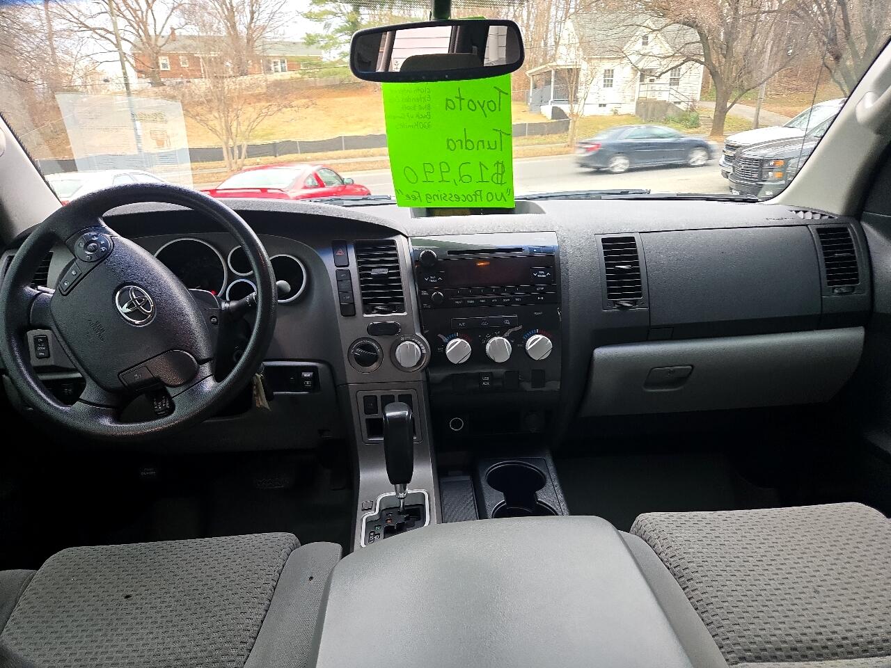 Toyota Tundra 4WD Truck Double Cab 5.7L V8 6-Spd AT (Natl) 2012