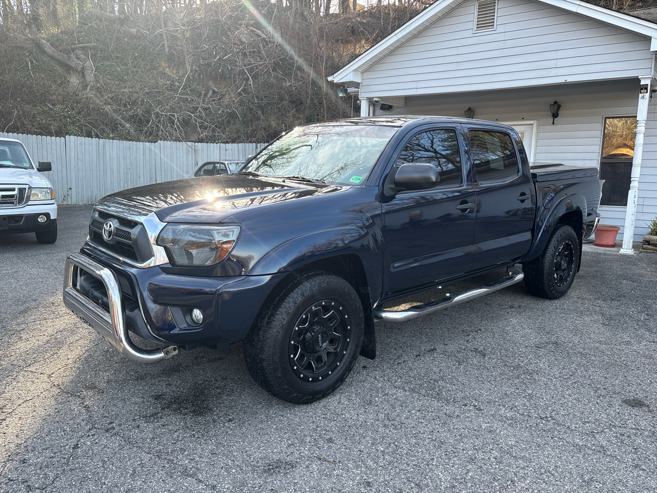 2013 Toyota Tacoma 4WD Double Cab V6 AT TRD Sport (Natl)
