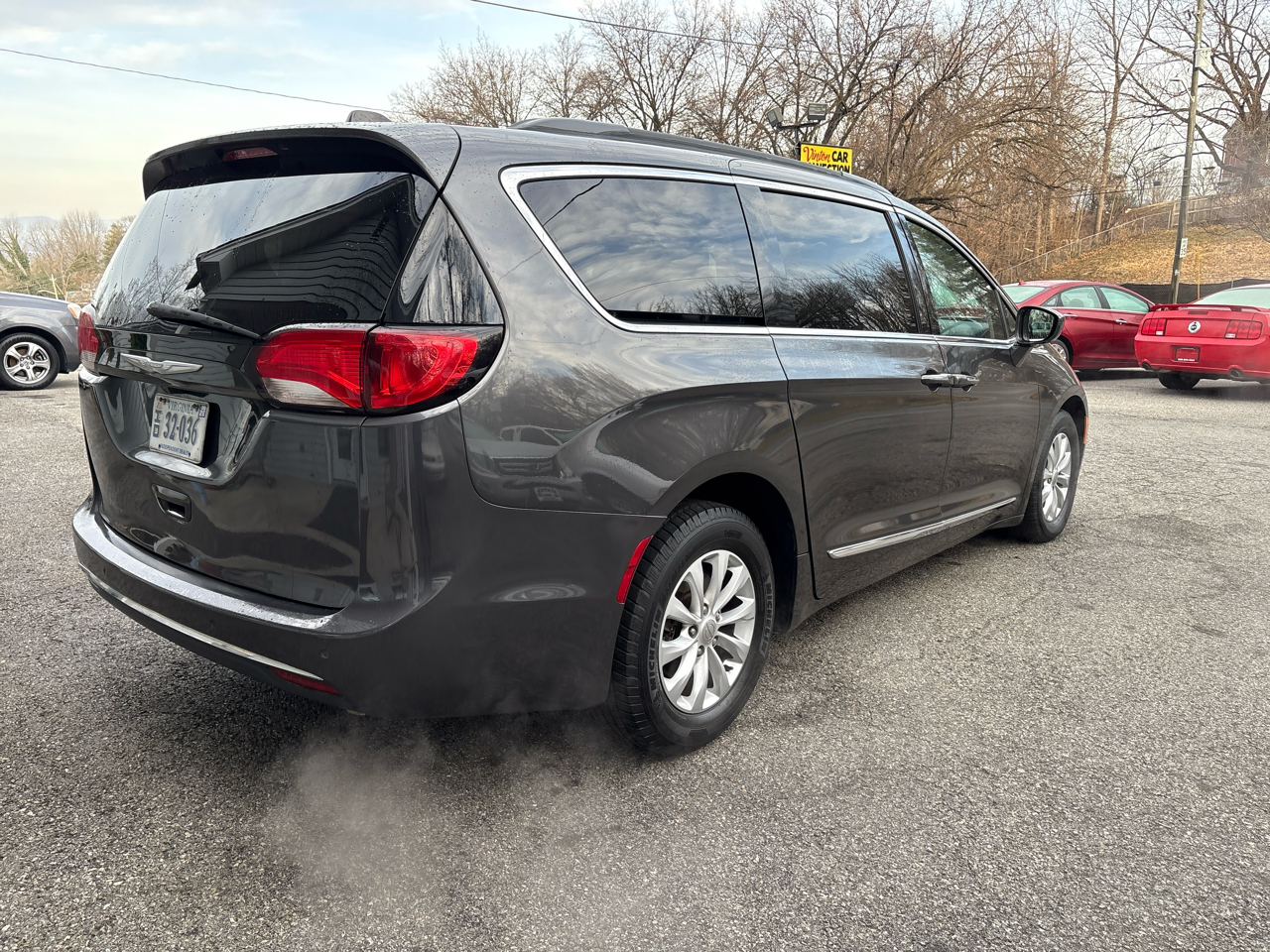 Chrysler Pacifica Touring-L FWD 2017