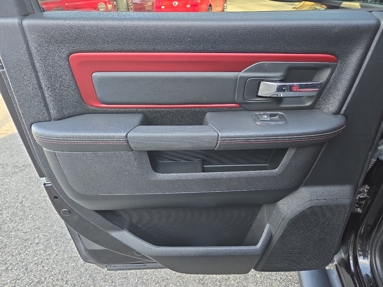 RAM 1500 Rebel 4x4 Crew Cab 5'7" Box 2017