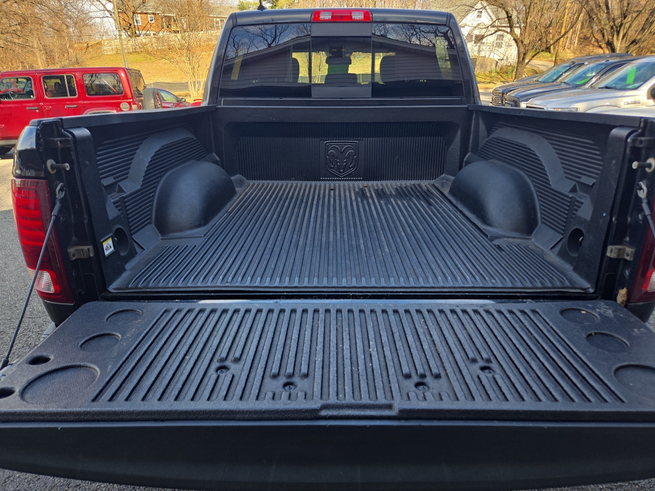 RAM 1500 Rebel 4x4 Crew Cab 5'7" Box 2017