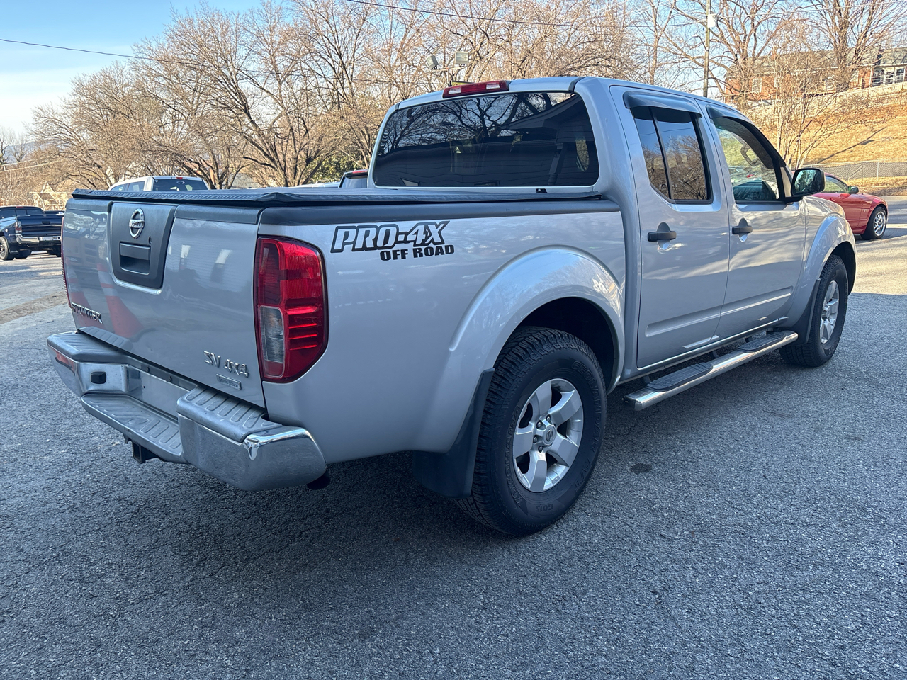Nissan Frontier 4WD Crew Cab SWB Auto SV 2012