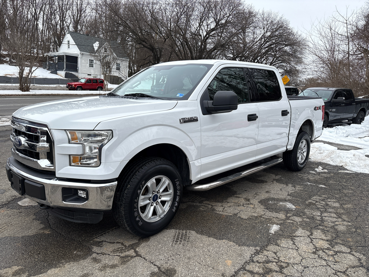 2016 Ford F-150 4WD SuperCrew 139" XLT