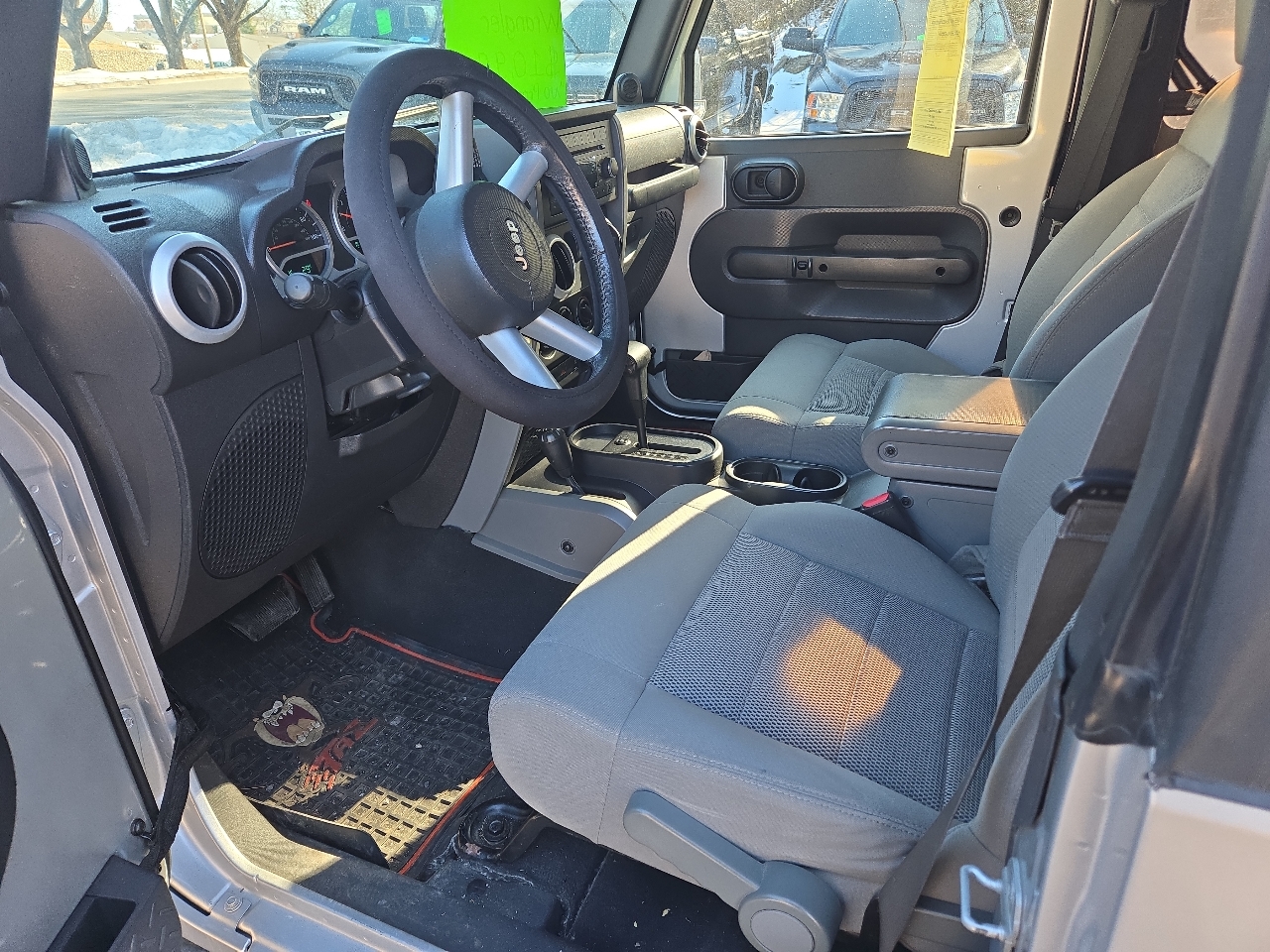 Jeep Wrangler 4WD 2dr Sahara 2009