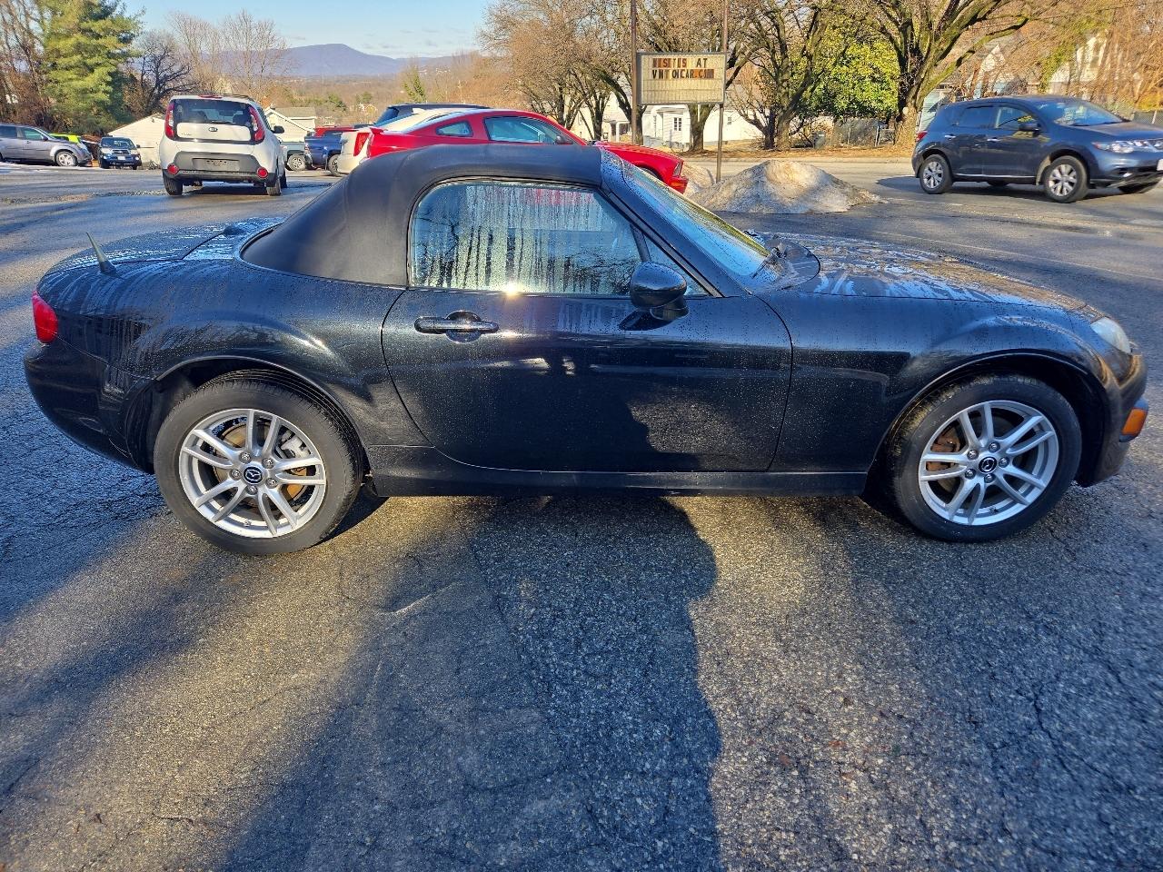 Mazda MX-5 Miata 2dr Conv Auto Sport 2014