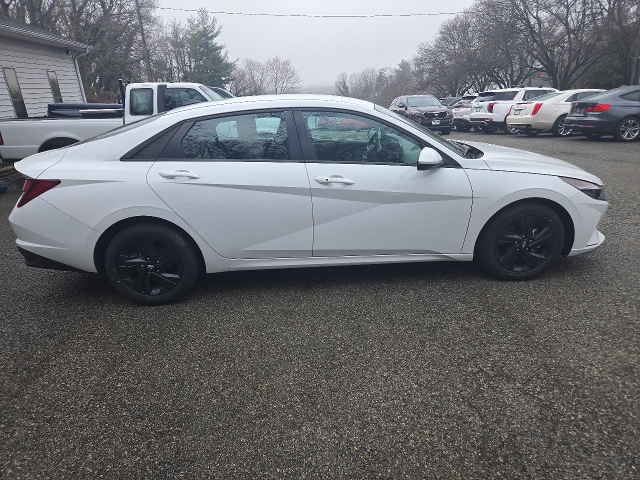 Hyundai Elantra SEL IVT 2022