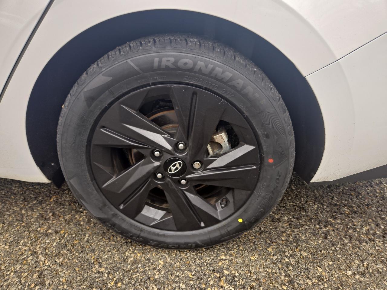 Hyundai Elantra SEL IVT 2022