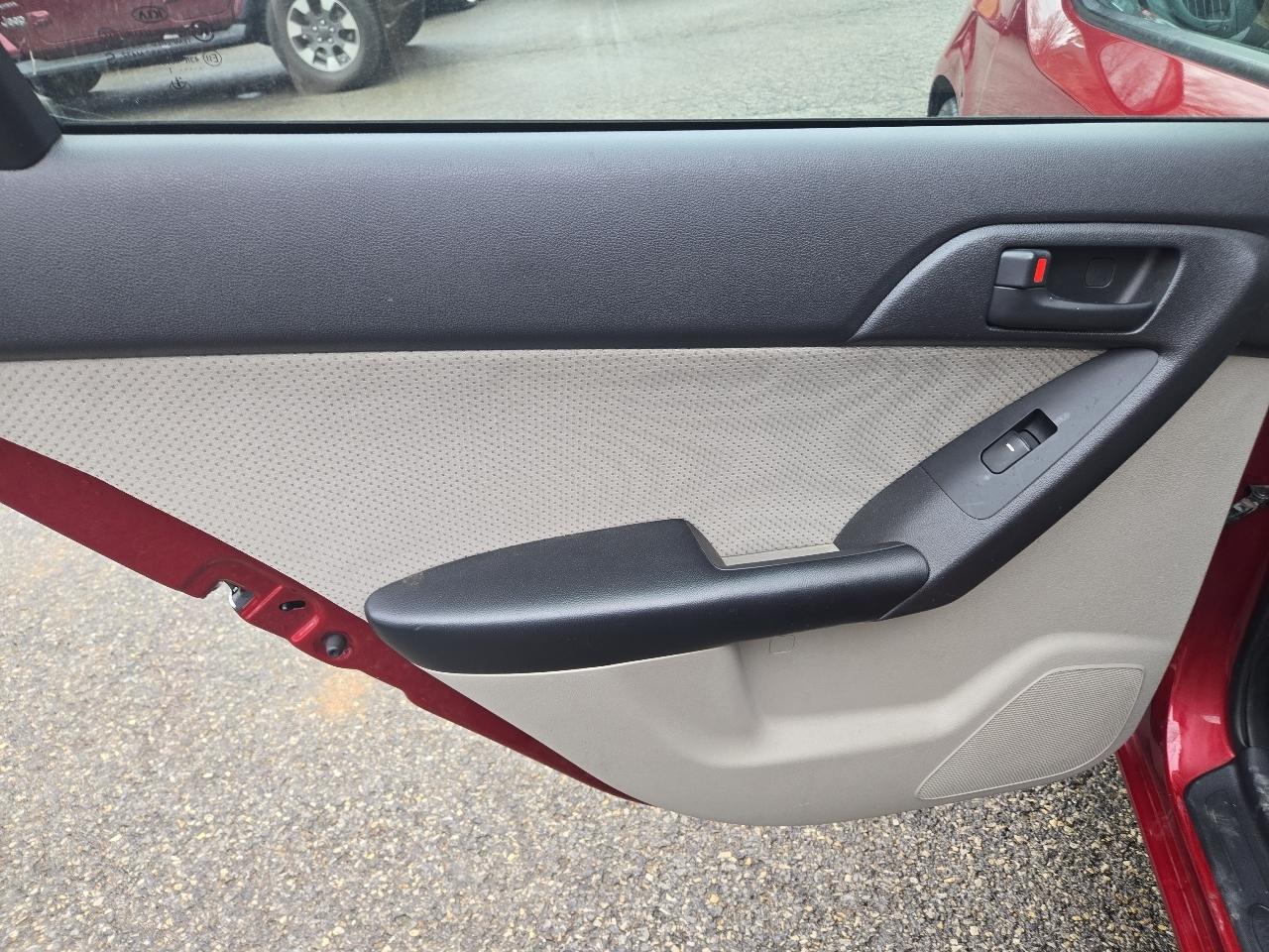 Kia Forte 4dr Sdn Auto EX 2011