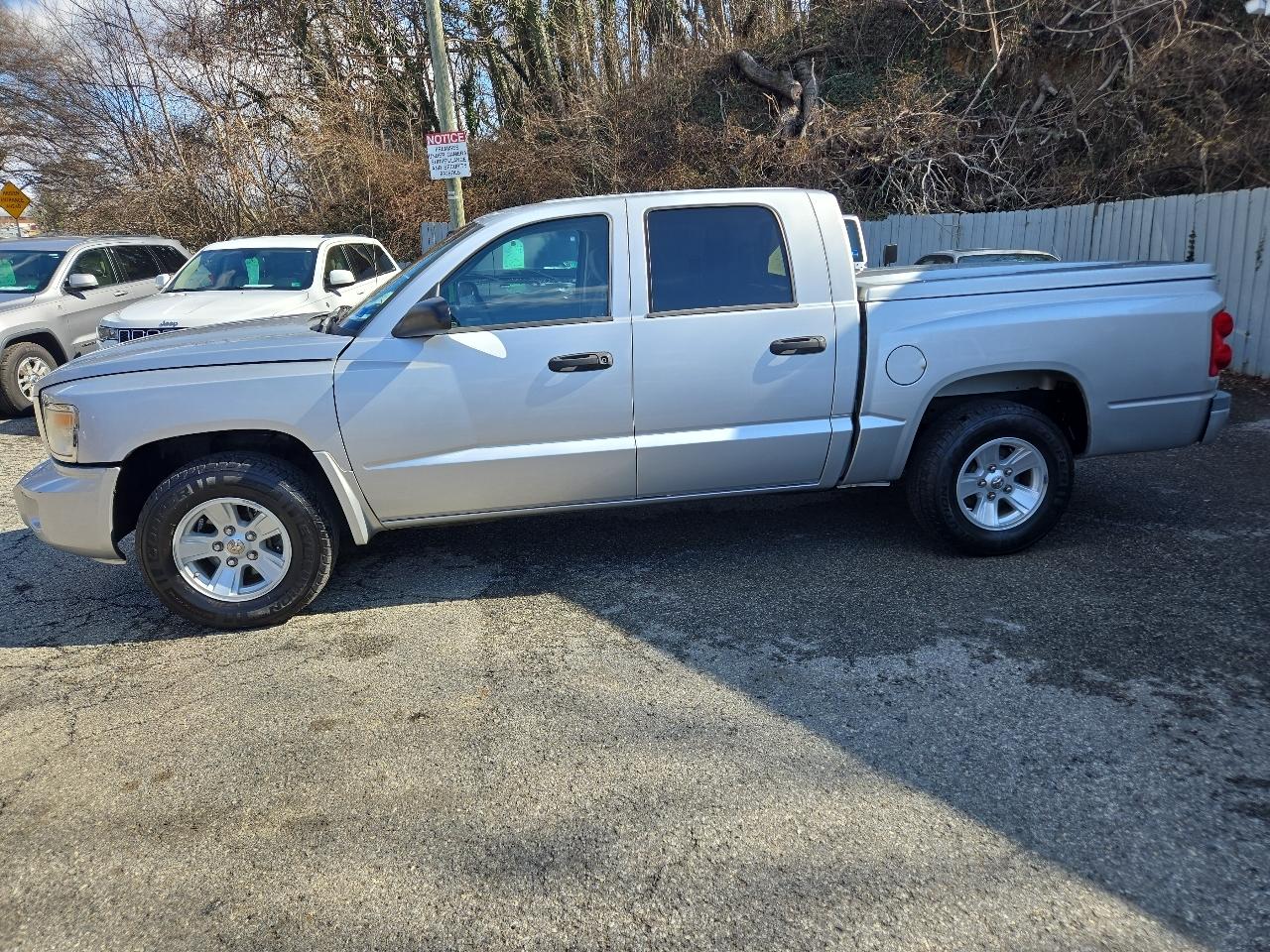 Dodge Dakota 2WD Crew Cab SLT 2008