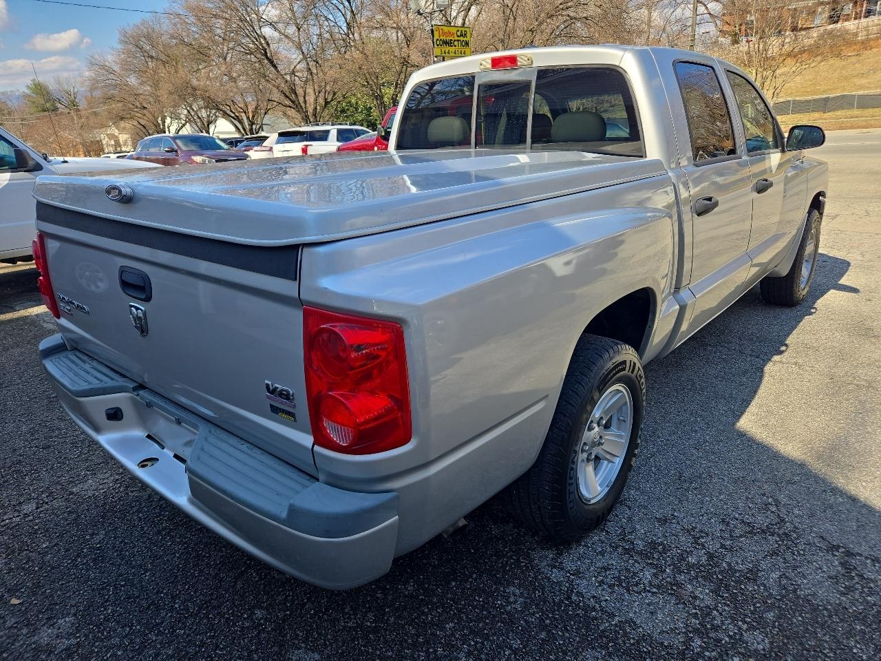 Dodge Dakota 2WD Crew Cab SLT 2008