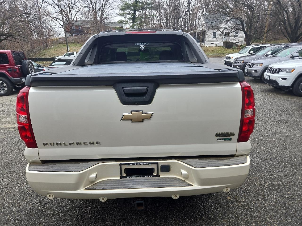 Chevrolet Avalanche 4WD Crew Cab LTZ 2010