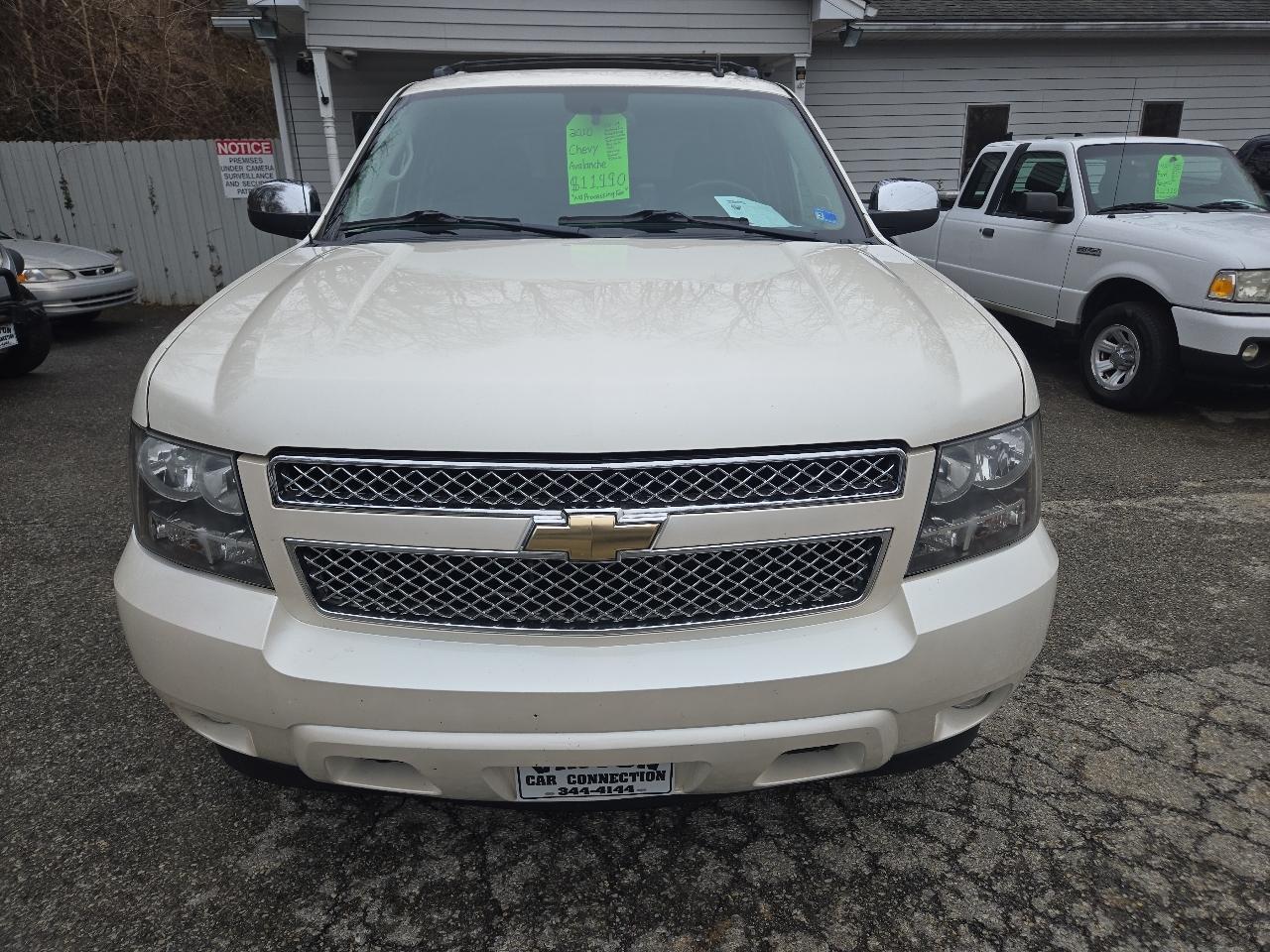 Chevrolet Avalanche 4WD Crew Cab LTZ 2010