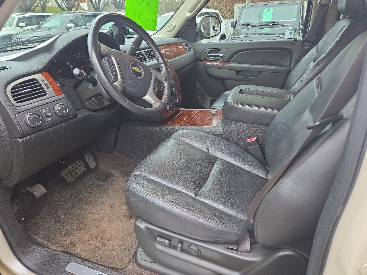 Chevrolet Avalanche 4WD Crew Cab LTZ 2010