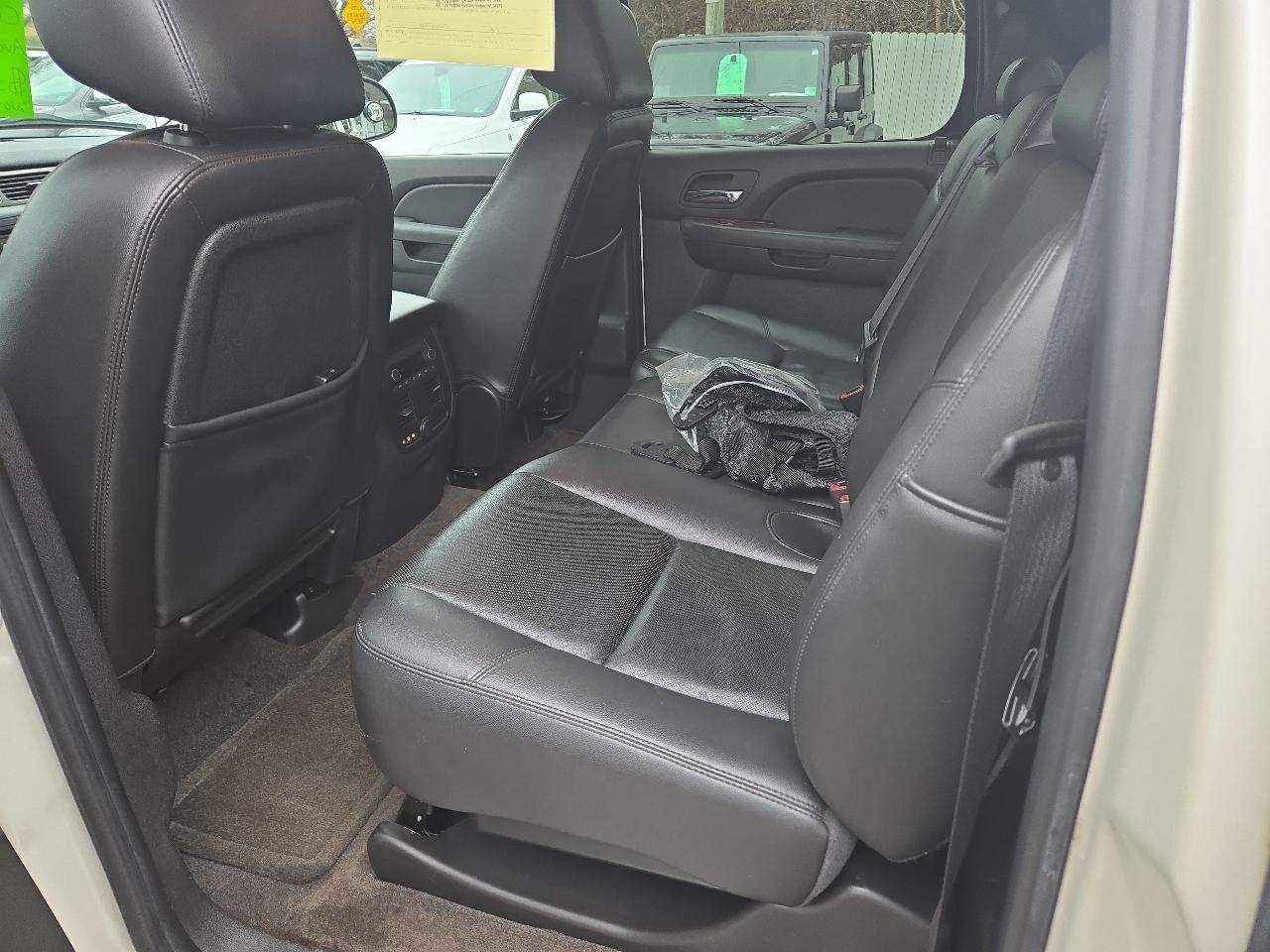 Chevrolet Avalanche 4WD Crew Cab LTZ 2010