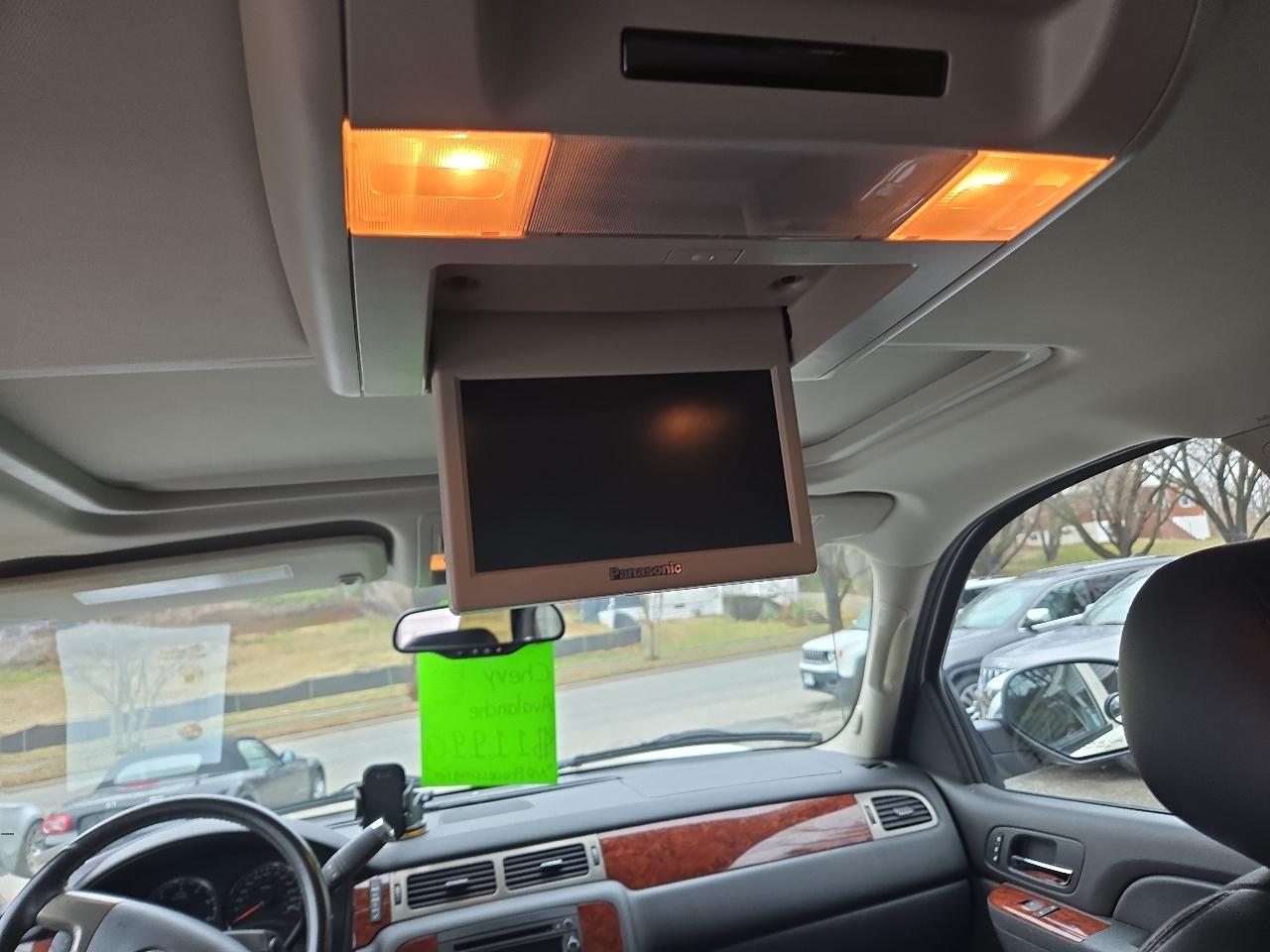 Chevrolet Avalanche 4WD Crew Cab LTZ 2010