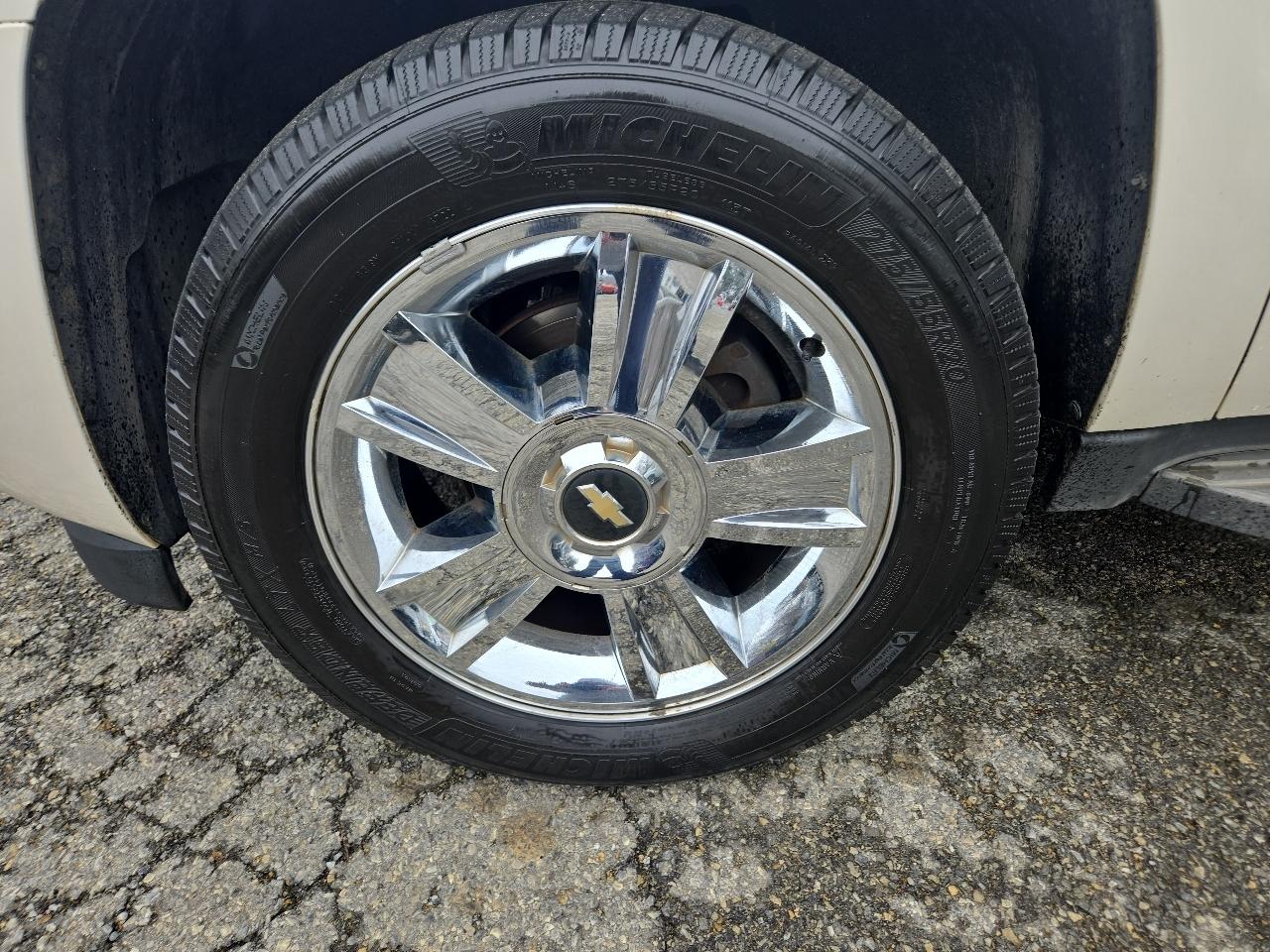 Chevrolet Avalanche 4WD Crew Cab LTZ 2010