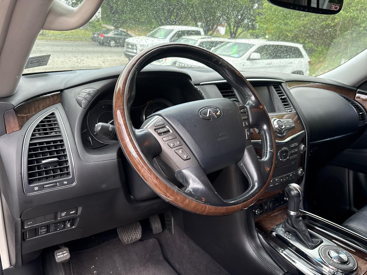 Infiniti QX56 2WD 4dr 7-passenger 2011