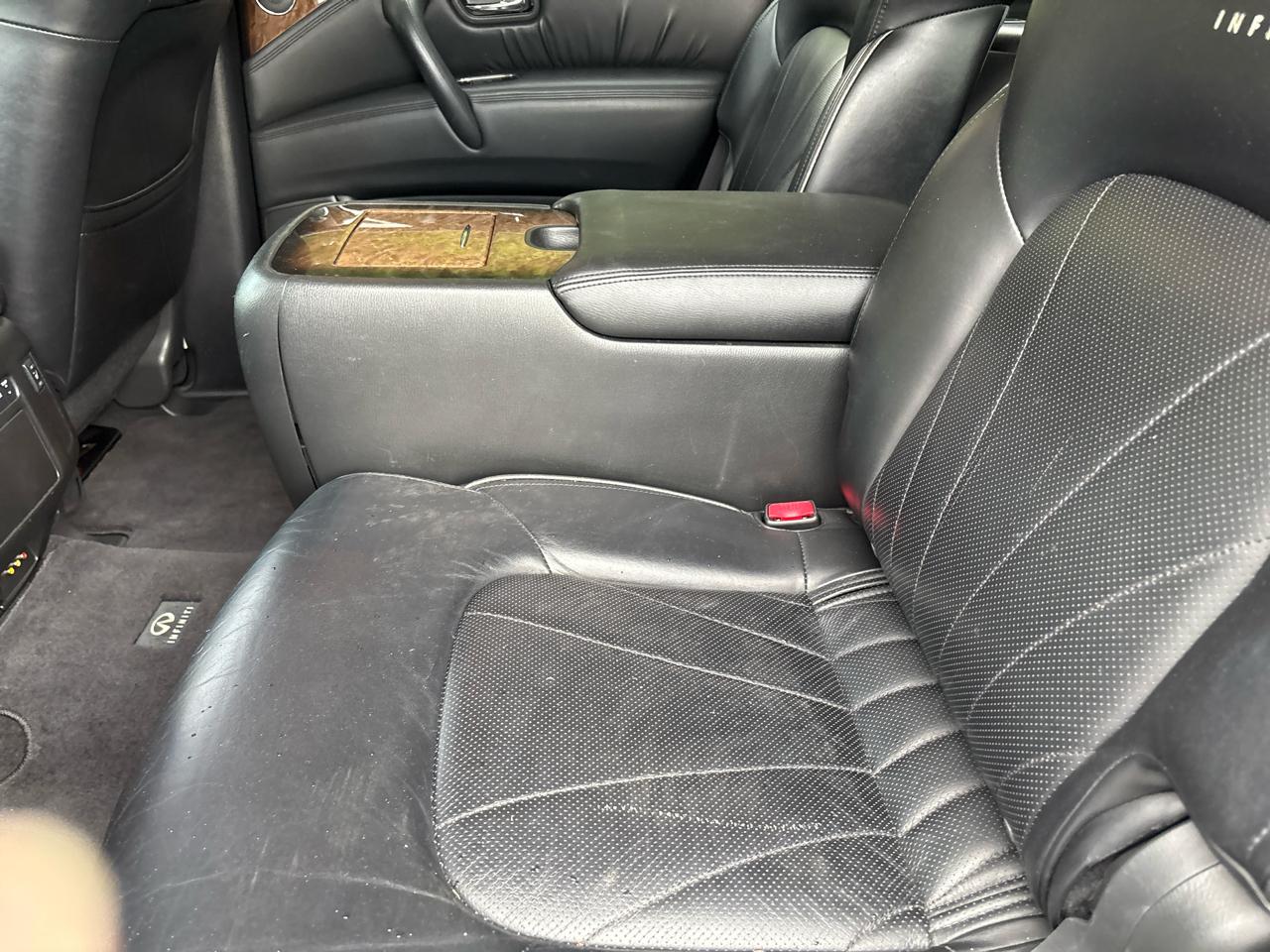 Infiniti QX56 2WD 4dr 7-passenger 2011