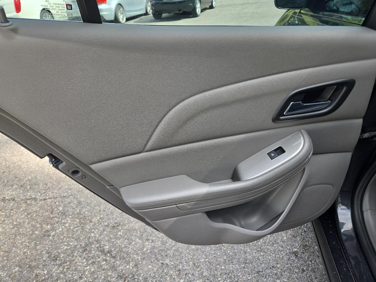 Chevrolet Malibu 4dr Sdn LS w/1LS 2015