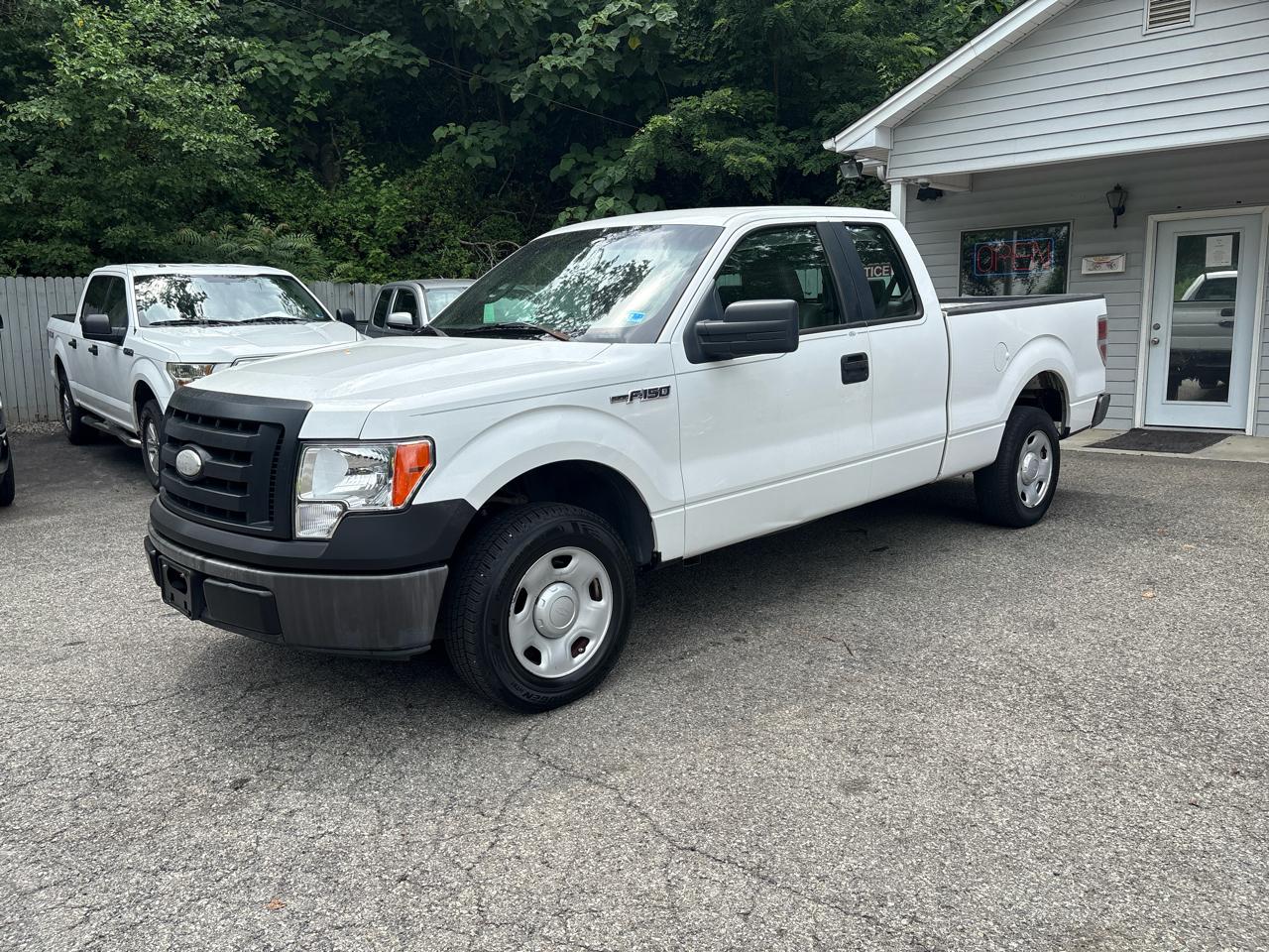 Ford F-150 2WD SuperCab 145" XL 2009