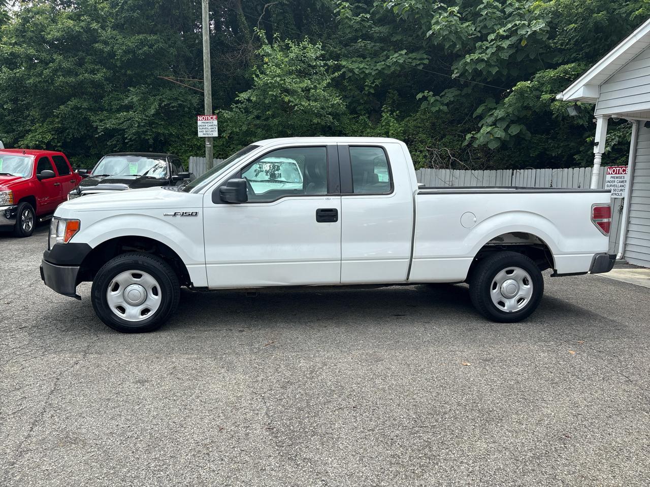 Ford F-150 2WD SuperCab 145" XL 2009