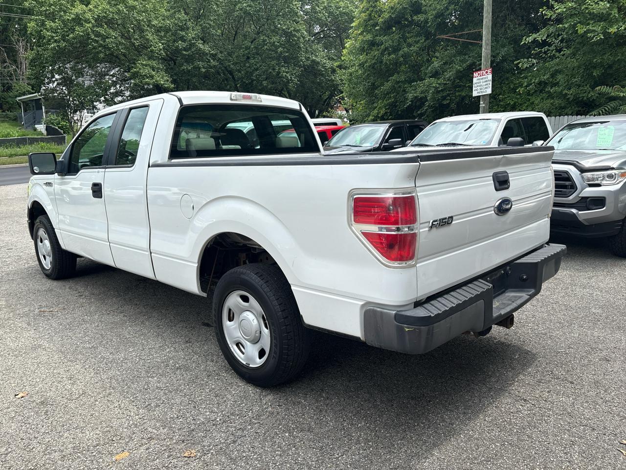 Ford F-150 2WD SuperCab 145" XL 2009