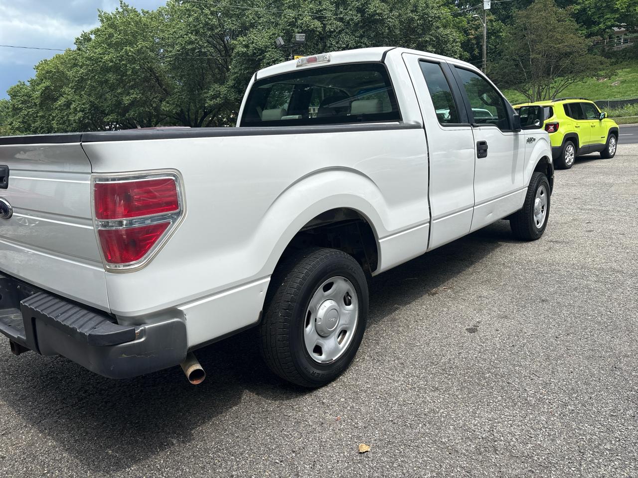 Ford F-150 2WD SuperCab 145" XL 2009