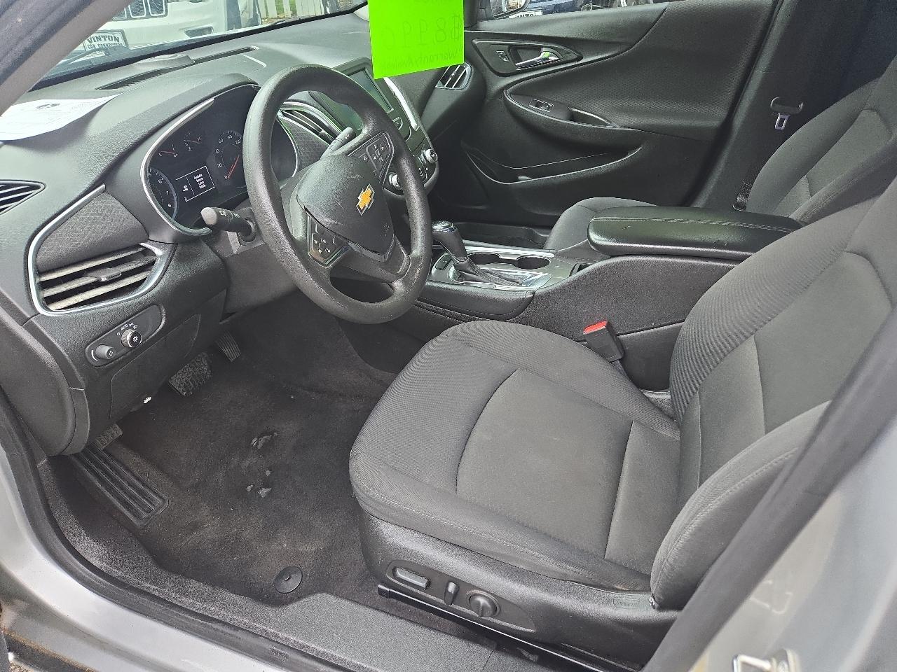 Chevrolet Malibu 4dr Sdn LT w/1LT 2017