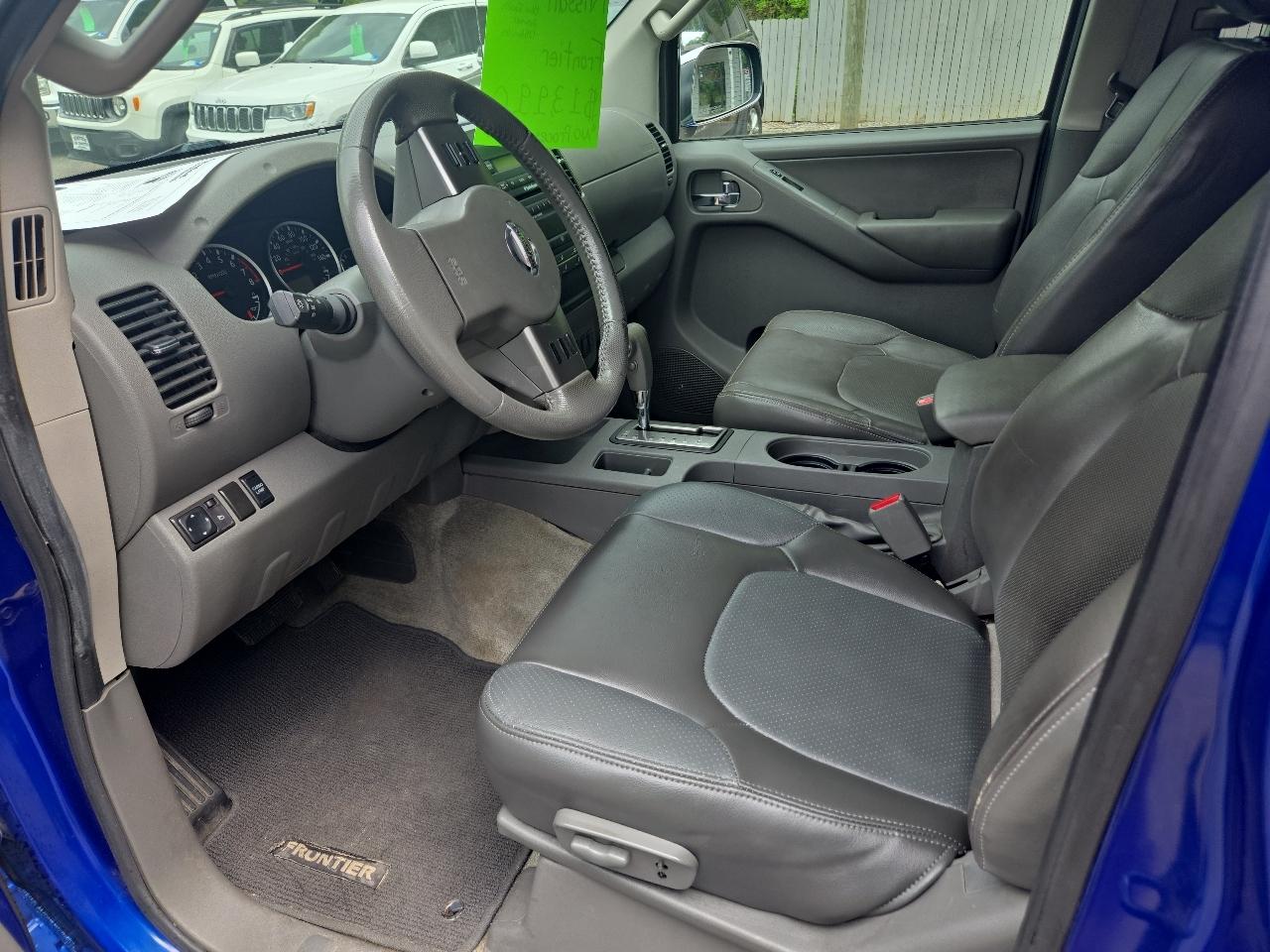 Nissan Frontier 4WD Crew Cab SWB Auto SL 2012