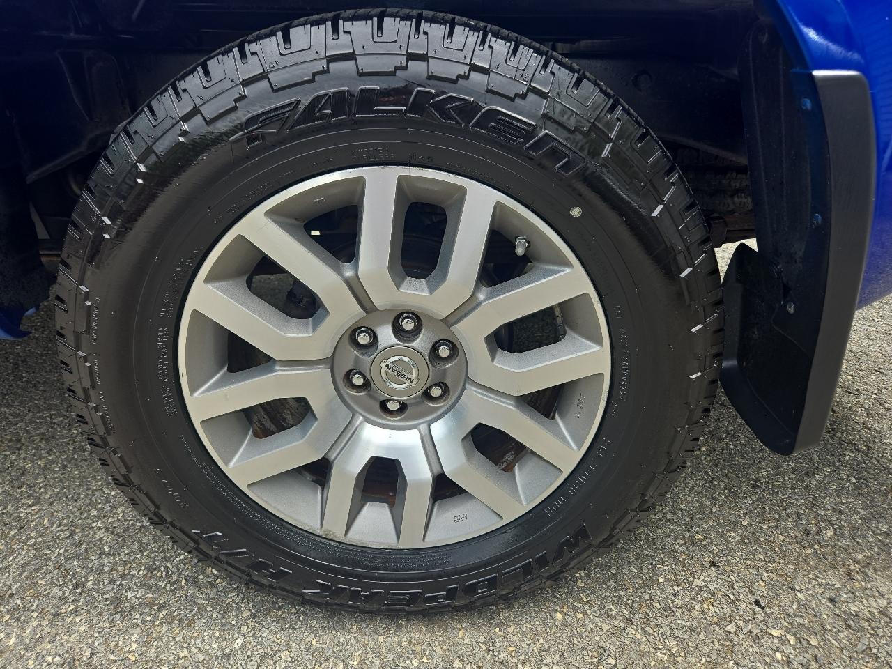 Nissan Frontier 4WD Crew Cab SWB Auto SL 2012