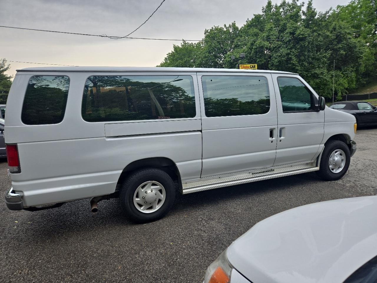 Ford Club Wagon Super 138" WB XLT 1997