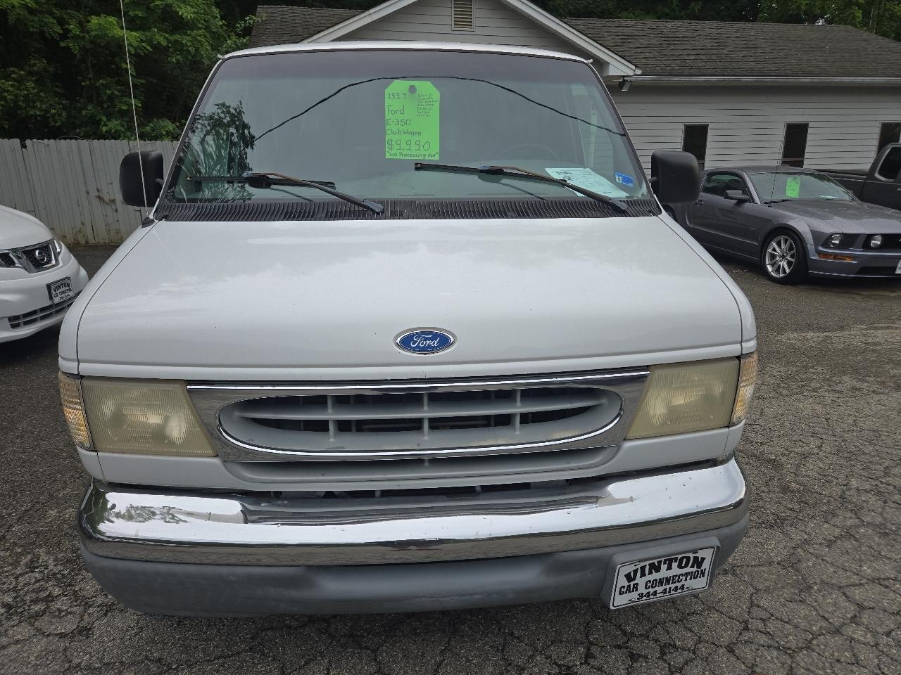Ford Club Wagon Super 138" WB XLT 1997