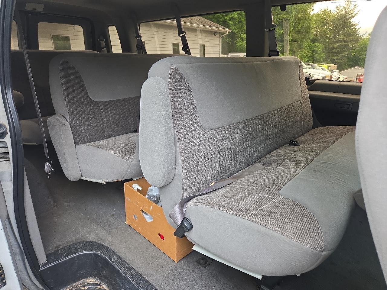 Ford Club Wagon Super 138" WB XLT 1997