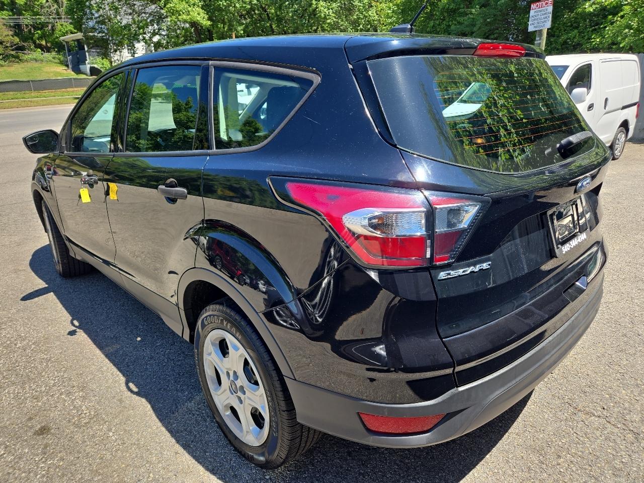 Ford Escape S FWD 2017