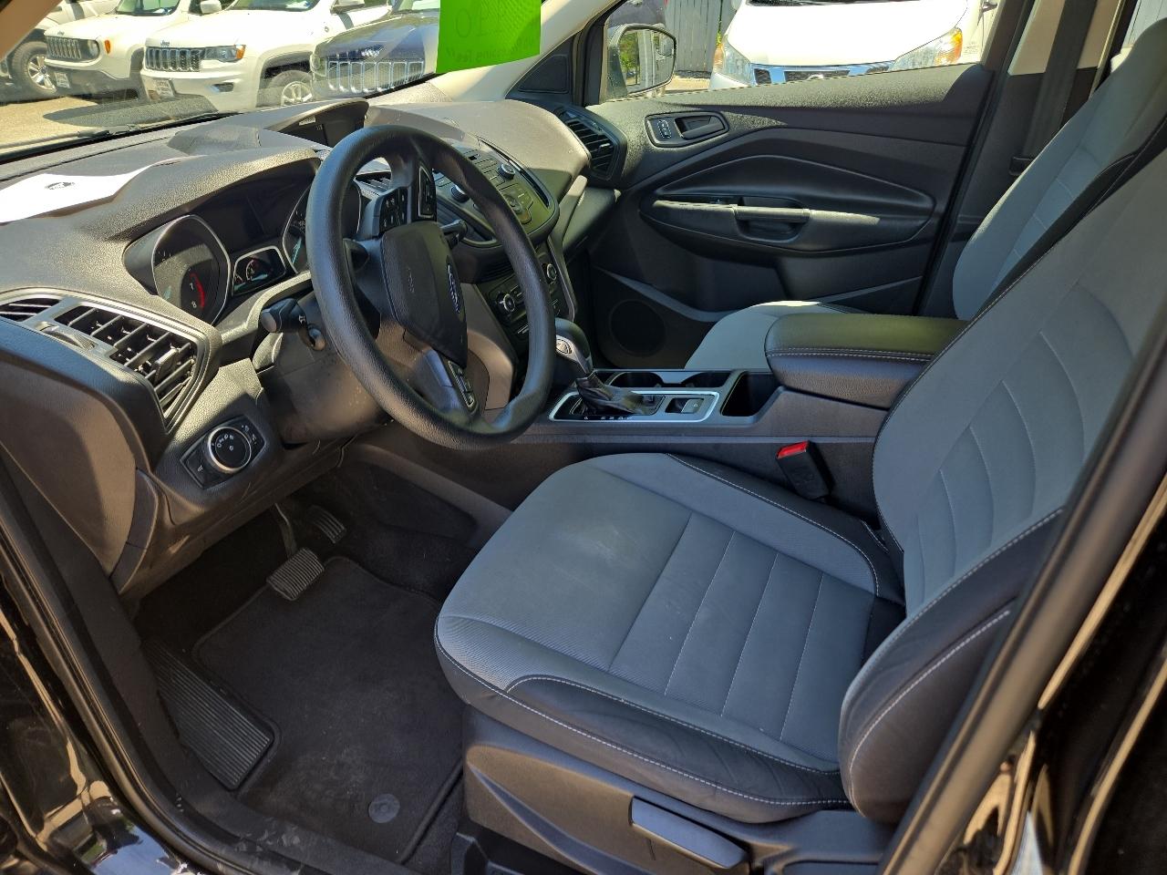 Ford Escape S FWD 2017